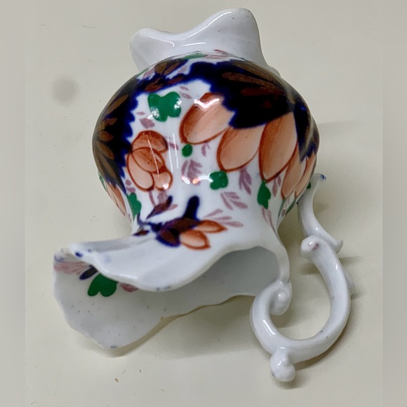 19th Century Antique Gaudy Welsh Grape Pattern Miniature Scalloped Footed Jug - Picture 12 of 16